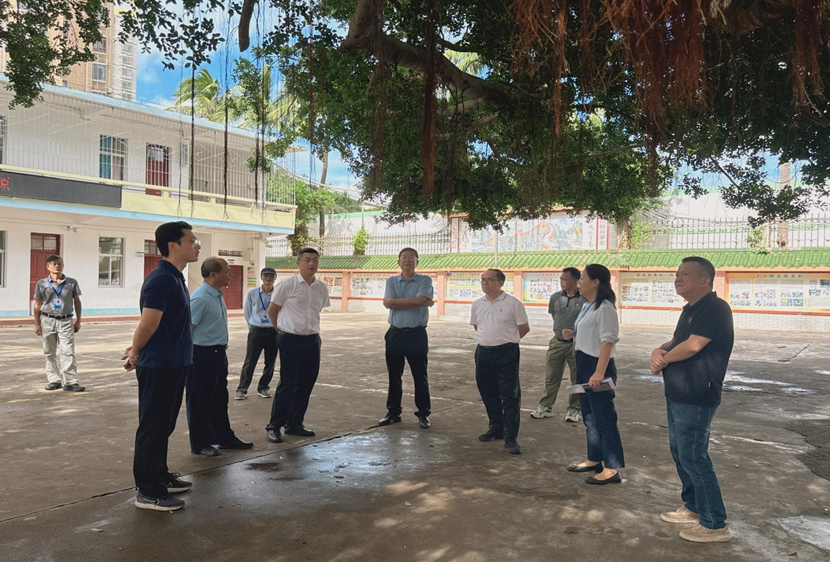 省人大常委会一行莅临 Cool18
调研