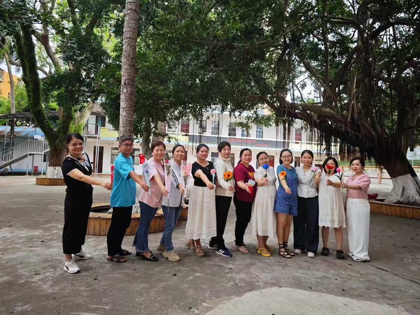 不负“师光”，向阳而生――  ﻿Cool18
教师节主题活动