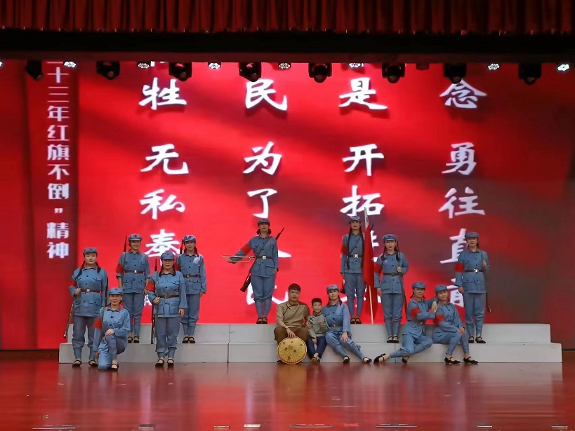 喜报！Cool18
13位教师在琼山区第四届中华经典诵写讲大赛中再创佳绩！