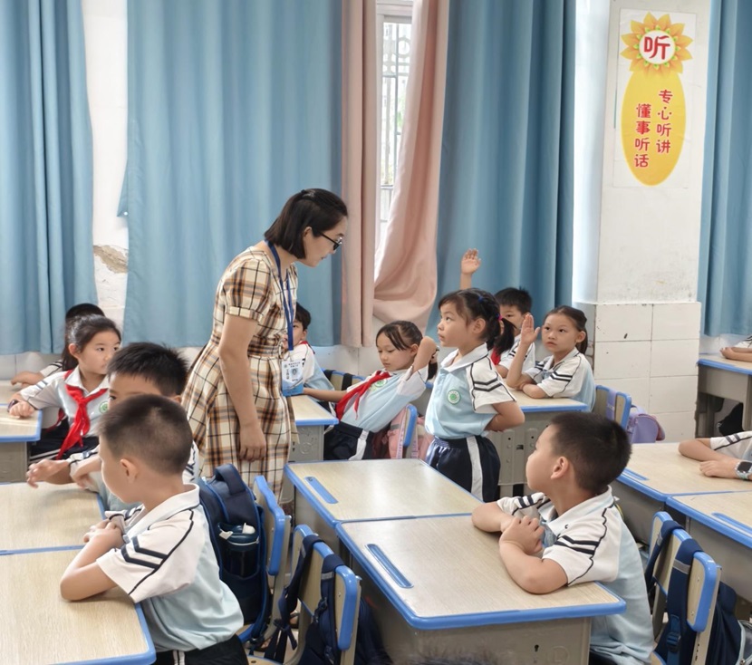 风雨过后,即是晴天:附小人全力恢复校园正常秩序
